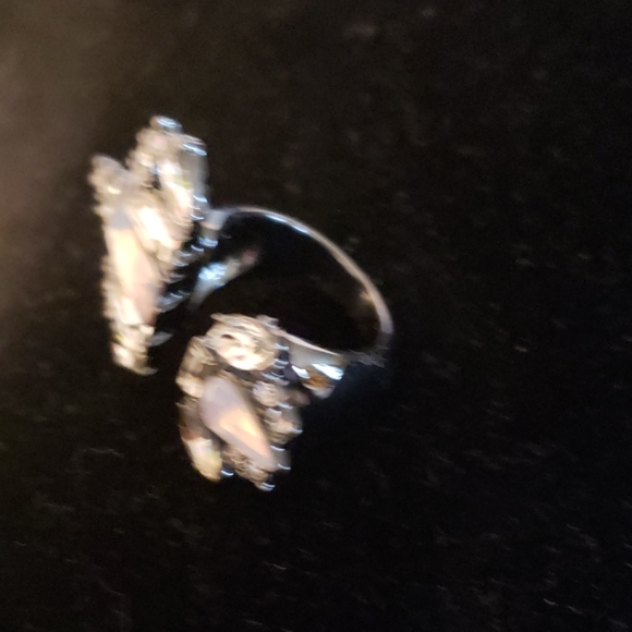 Ring - Picture 2 of 3